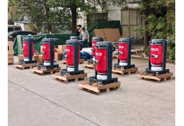 8 RONLON Industrial Vacuum Cleaners Ready to Ship to Austria