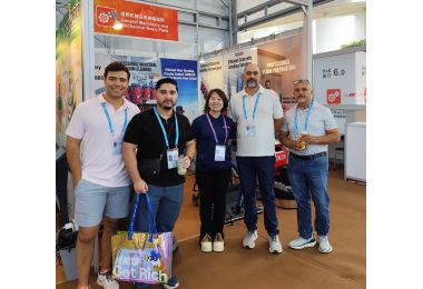 Day 3 of the 139th Canton Fair: RONLON Booth Maintains High Popularity, Core Cleaning Equipment Attracts Global Customers