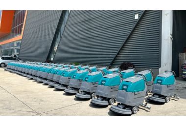 Ronlon RLA510S Walk-behind Floor Scrubbers Ready for U.S.