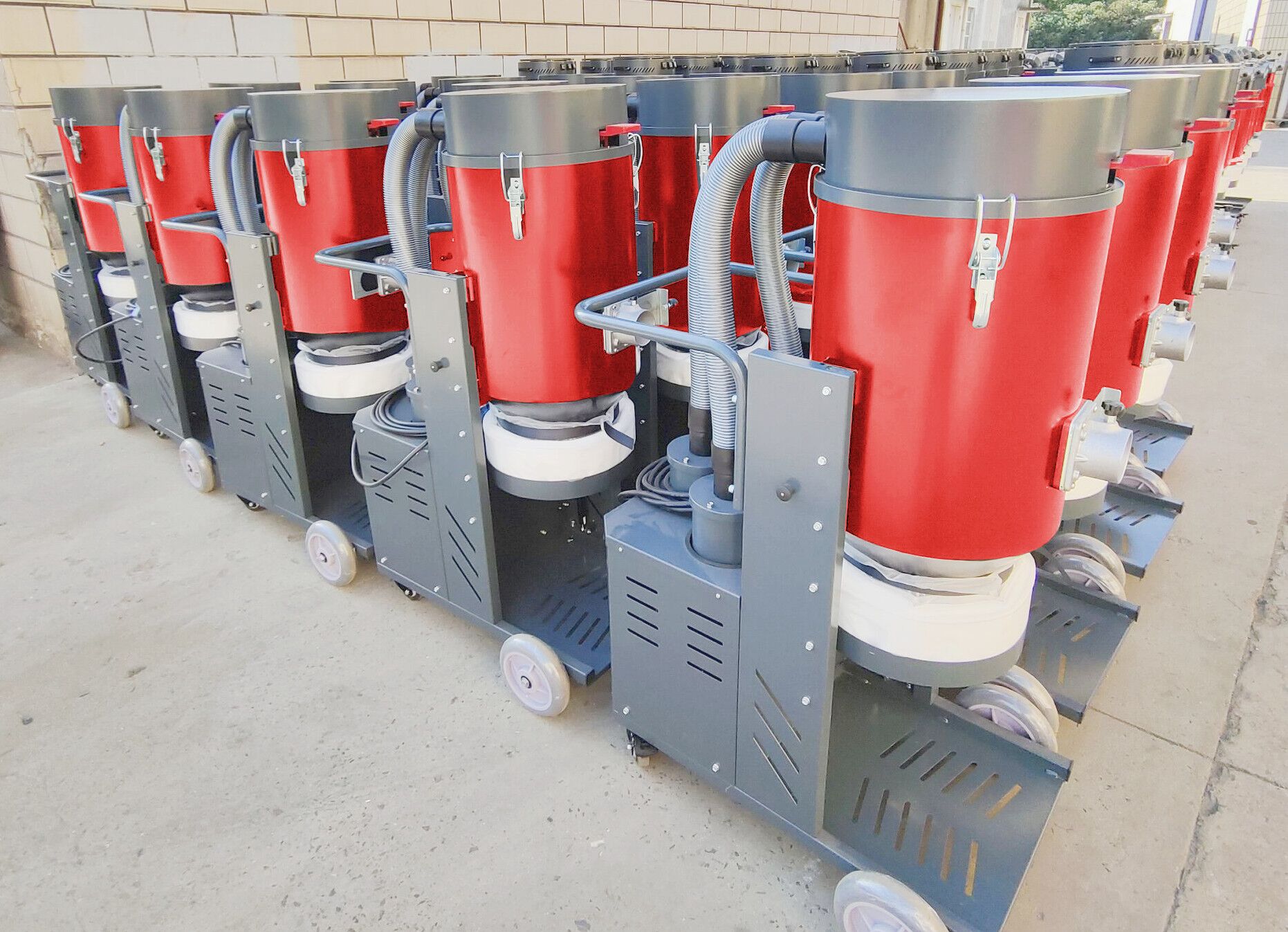 industrial vacuum cleaner